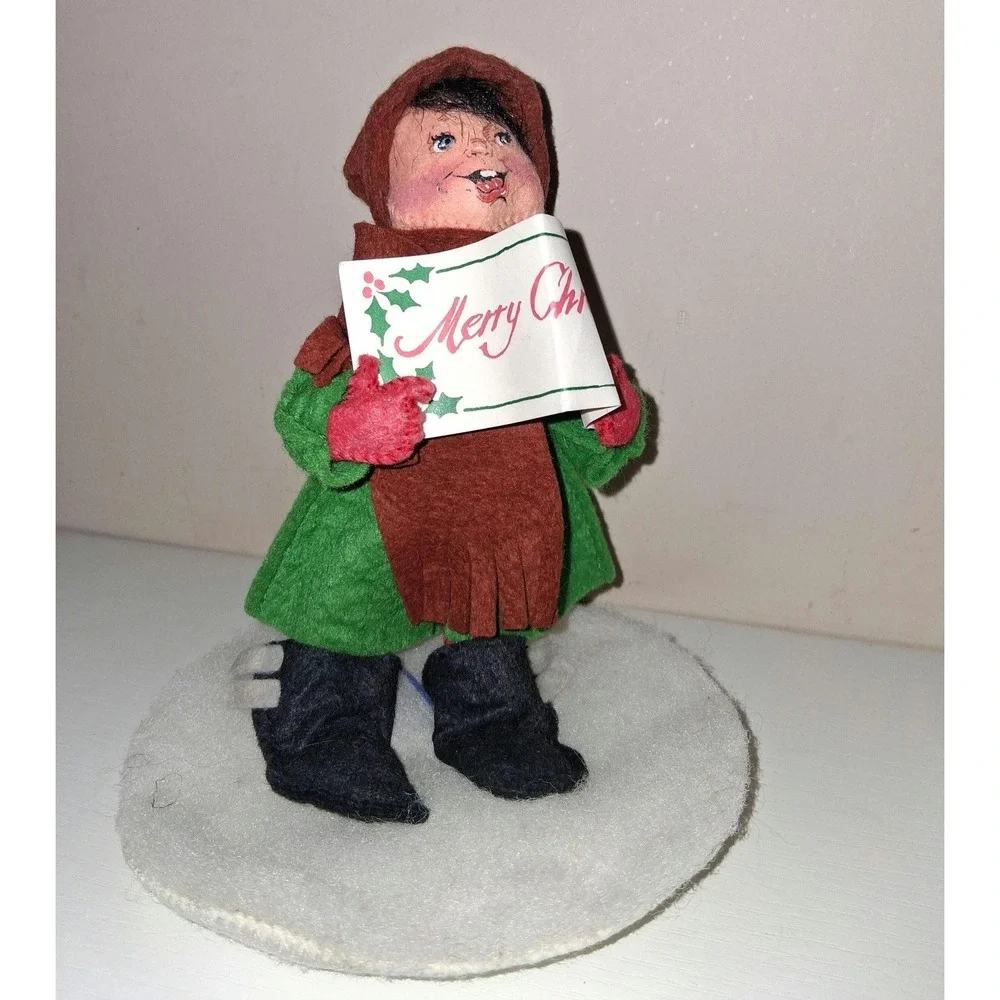Vintage Annalee 1992 Carolers Doll Figurine – Felt Christmas Decor